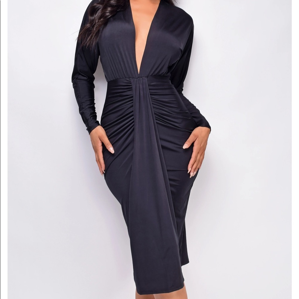 Teagan Black Plunge Neck Drape Midi Dress brand Emprada